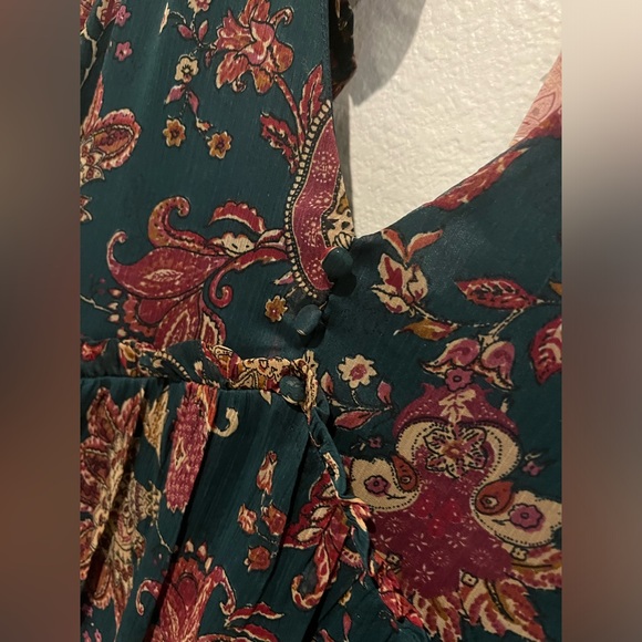 RUN THE WORLD PINE PAISLEY EMPIRE WAIST MIDI DRESS - Picture 9 of 13